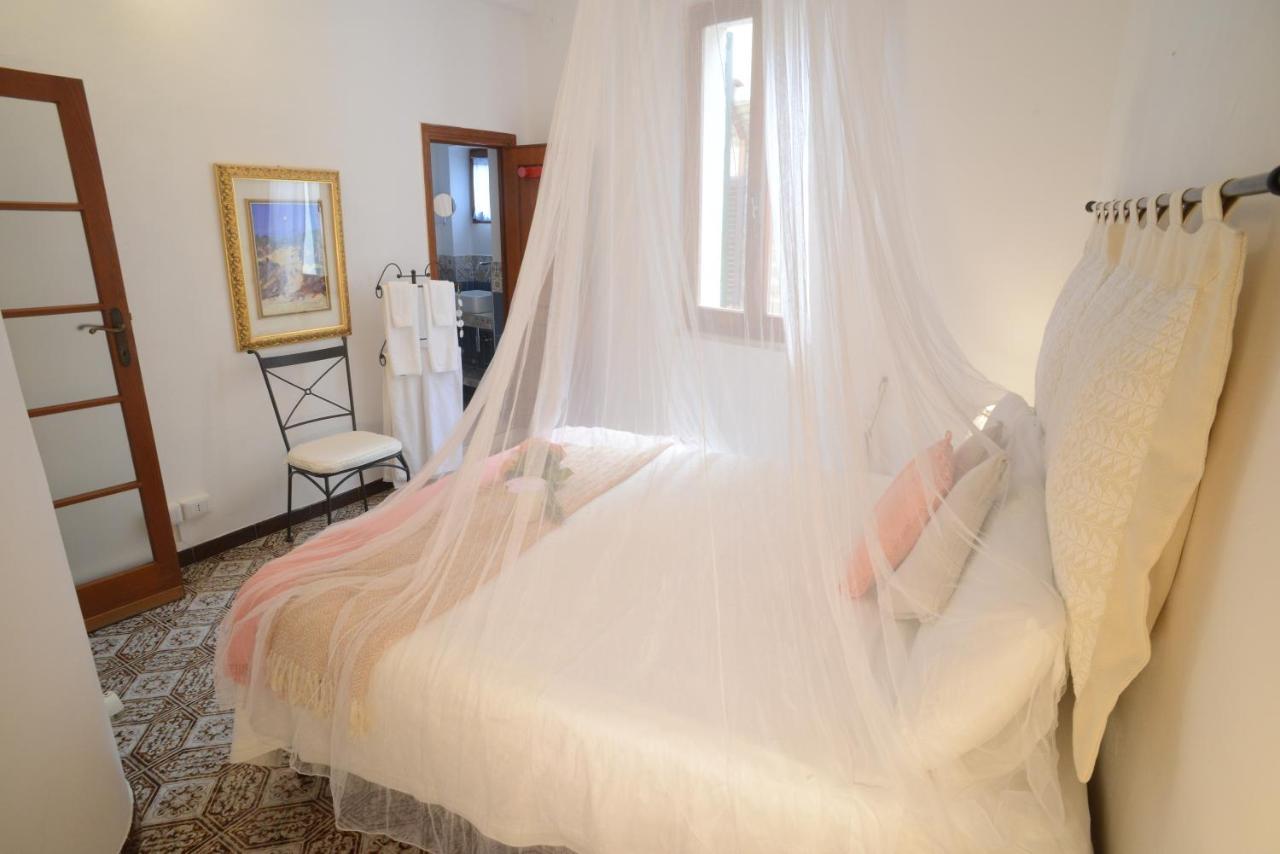 Old Town Secret Garden Apartment Alghero Exterior foto