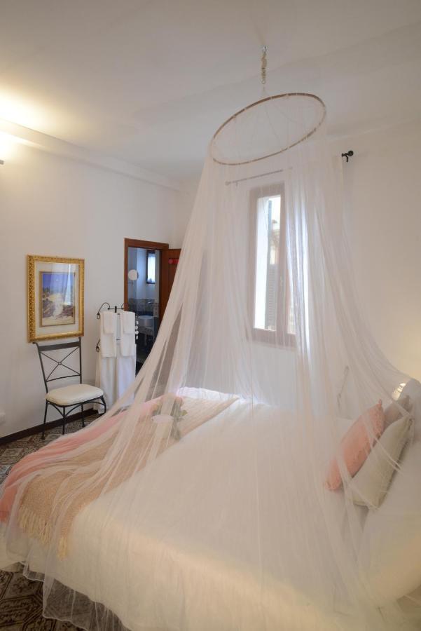 Old Town Secret Garden Apartment Alghero Exterior foto