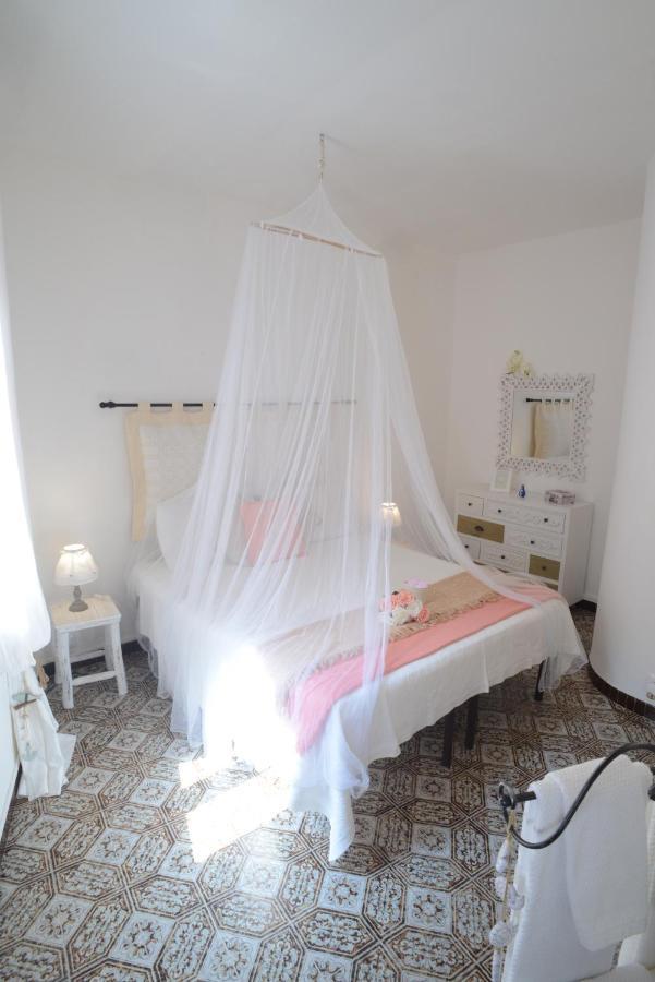 Old Town Secret Garden Apartment Alghero Exterior foto